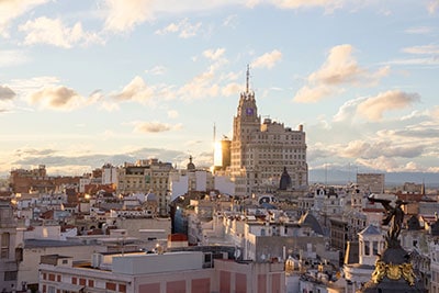 Cómo seleccionar a un traductor jurado en Madrid