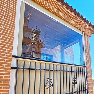 Toldo vertical cortavientos en Guadalajara